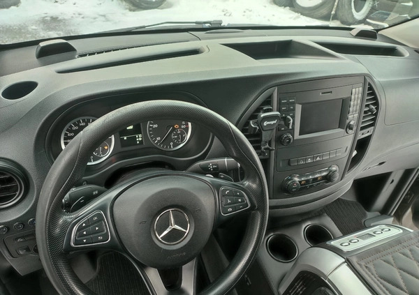 Mercedes-Benz Vito cena 120417 przebieg: 79293, rok produkcji 2018 z Kraków małe 106